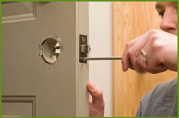 Neighborhood Locksmith Services Everett, WA 425-223-3372 - 13-lock-replace